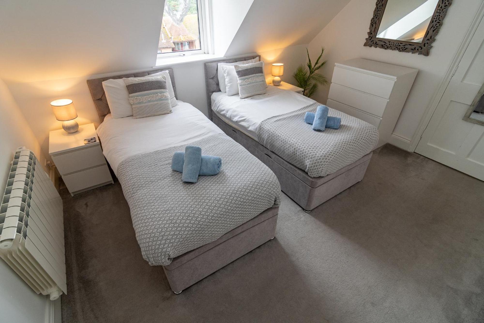 Light Airy 3 Bed Town Cntr Flat 700M To The Beach Bournemouth Exterior foto